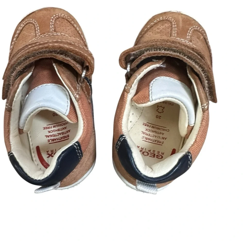 Geox Brown Leather baby boy shoes size 20 or 4.5